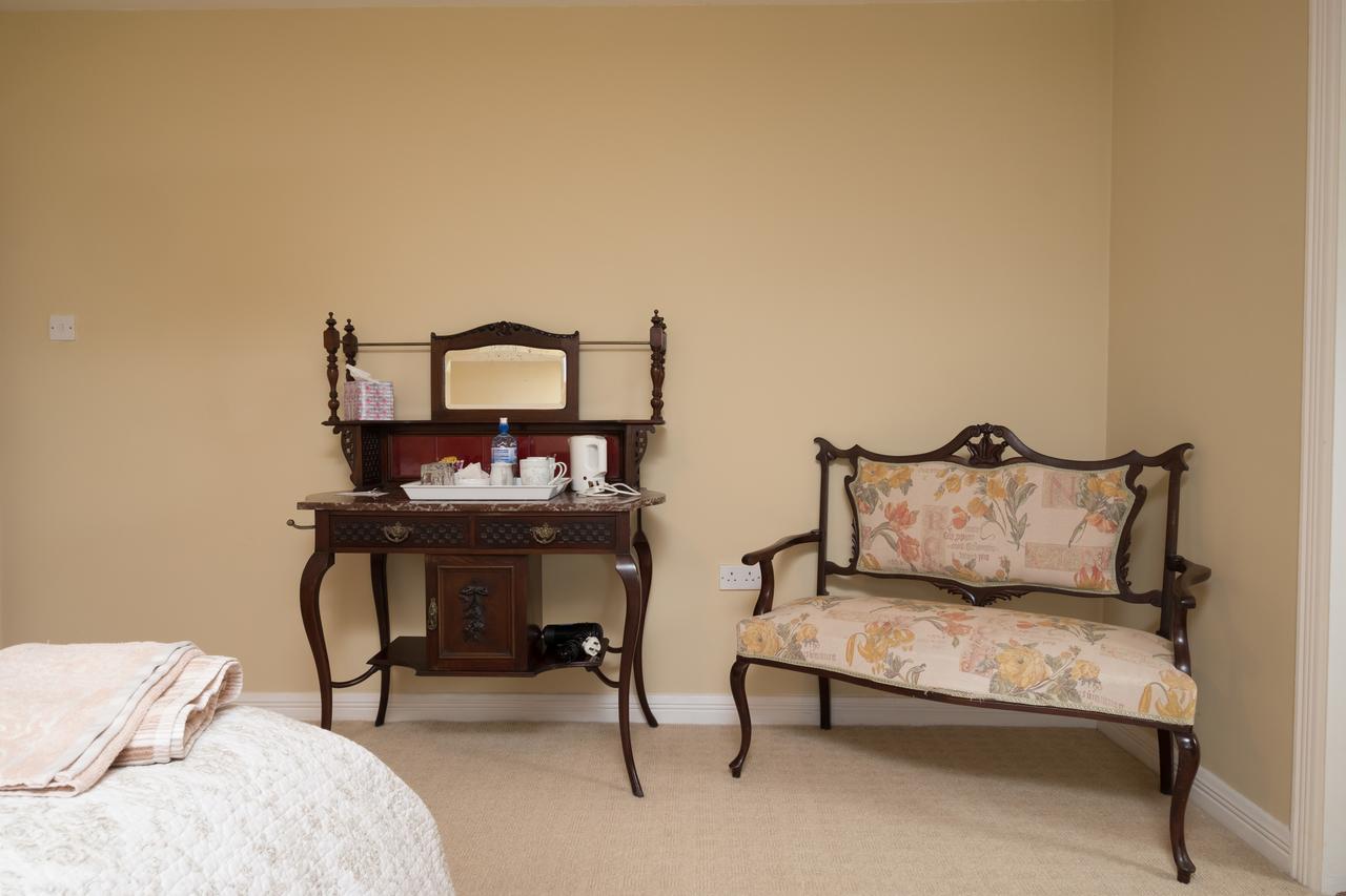 Ashwood House Bed and Breakfast Corrandulla Esterno foto